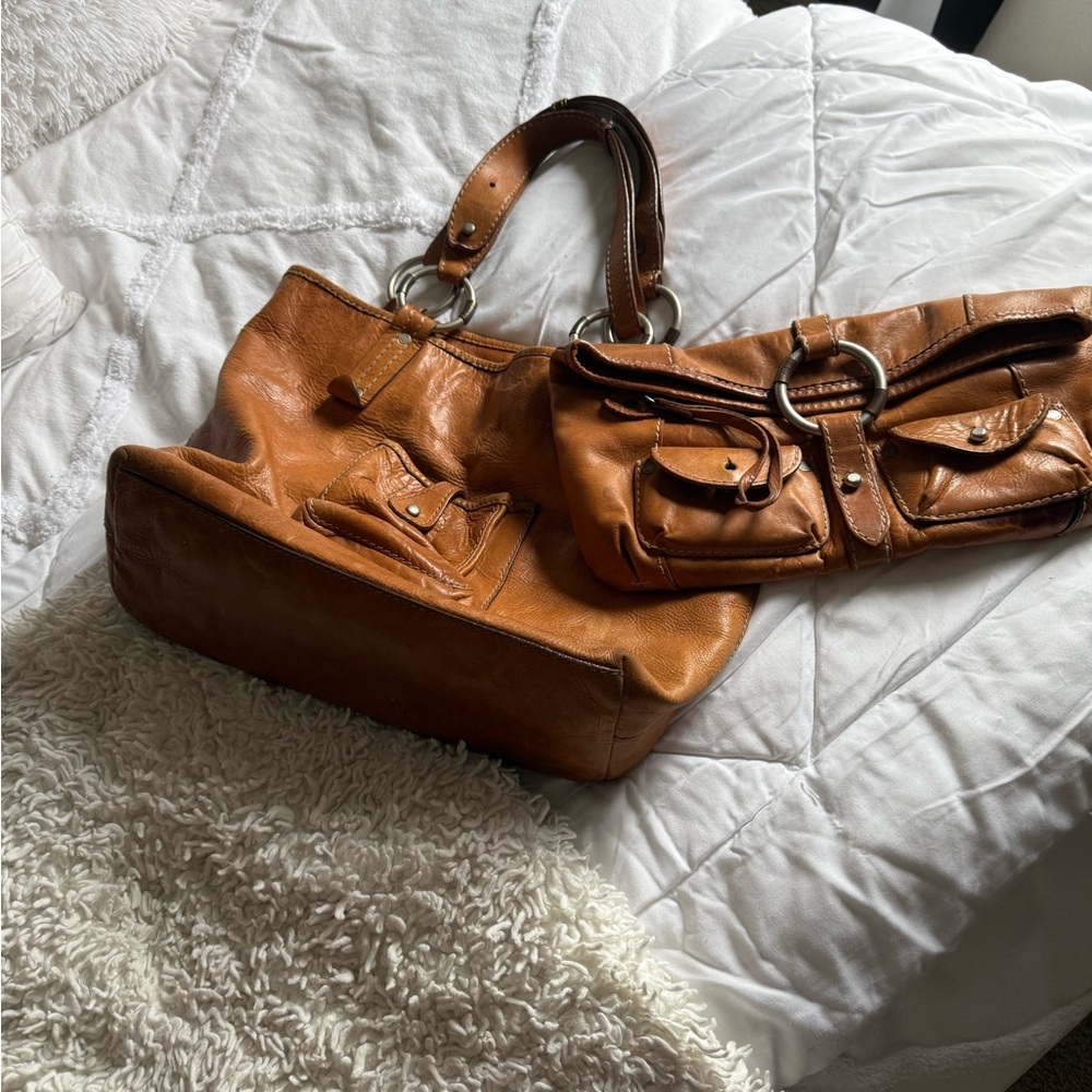 RUEHL 925 Leather Tote and Clutch Set